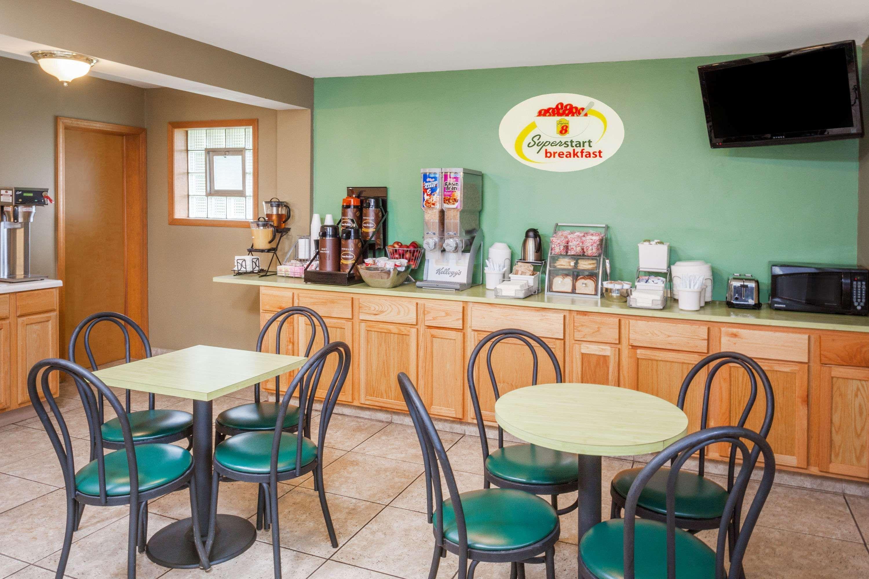 Super 8 By Wyndham Stevensville St Joseph Ngoại thất bức ảnh